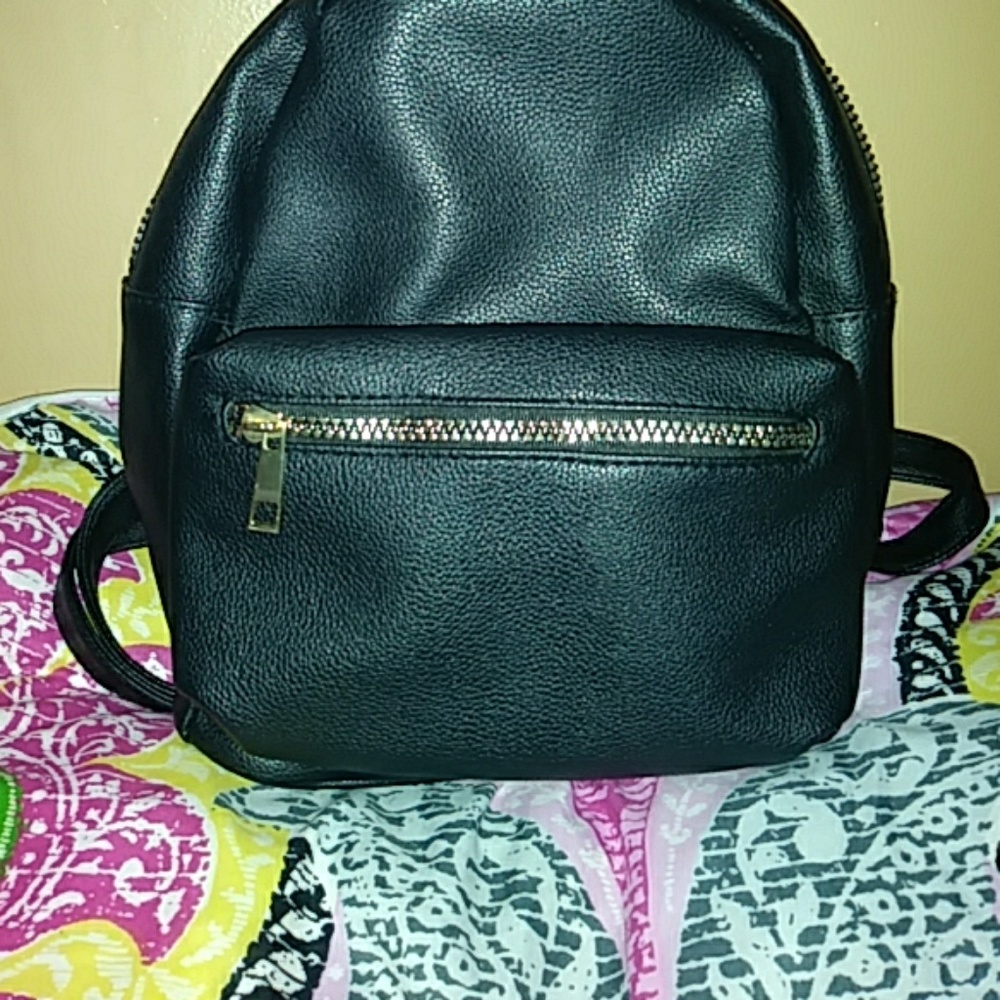 Black small bookbag purse